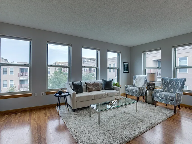 680 N 2nd St #406 — Photo 2