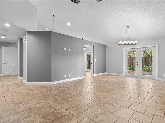 3rd image of 1714 Shoreside Cir