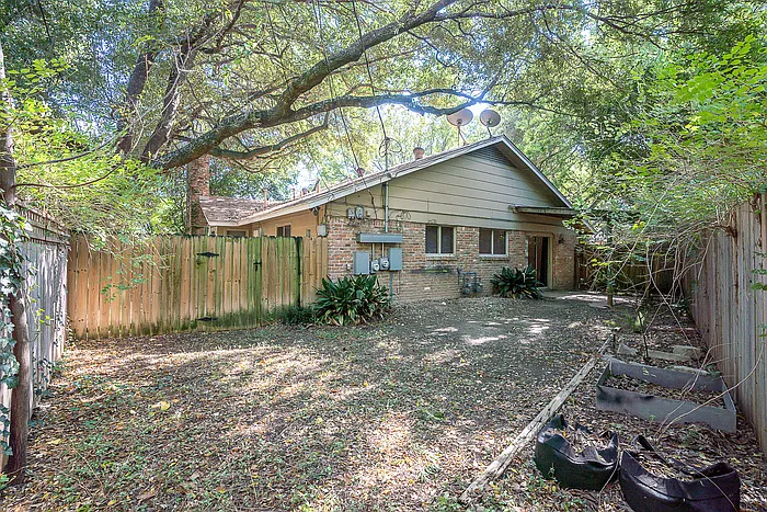 9104 Quail Creek Dr #B — Photo 24