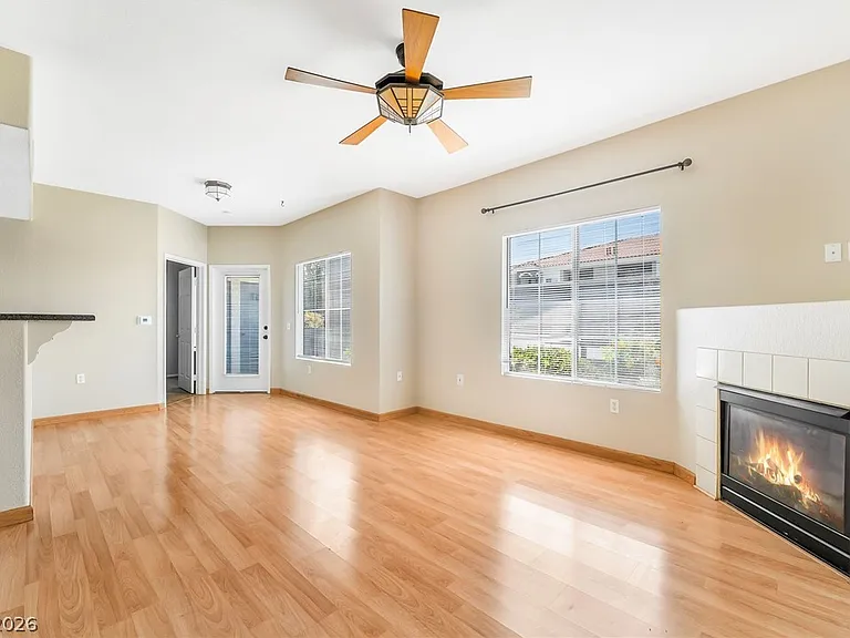 10245 S Maryland Pkwy #132 — Photo 4