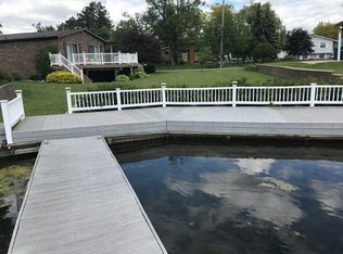 13505 Torrey Rd, Fenton, MI 48430