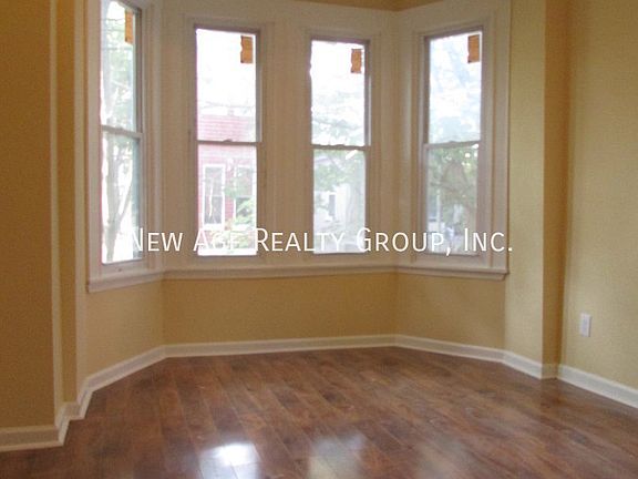 4th image of 4011 Green St APT 2