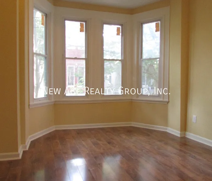 4011 Green St #2 — Photo 4