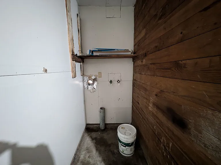 302 Bridal Wreath Ave — Photo 20