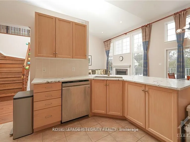 404 Kilmarnock Way — Photo 7