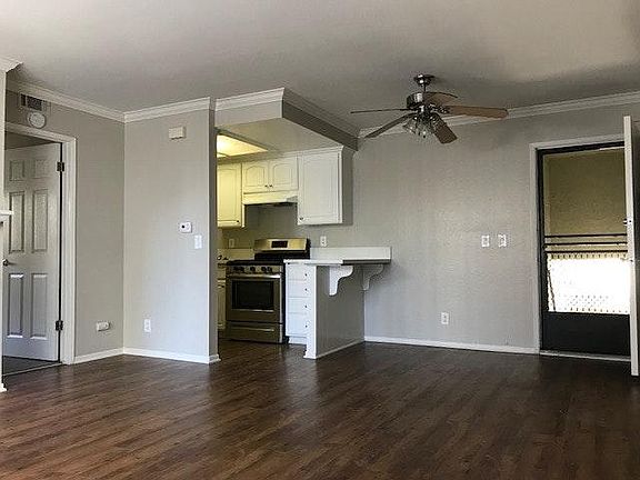 3rd image of 1409 Superior Ave APT 2