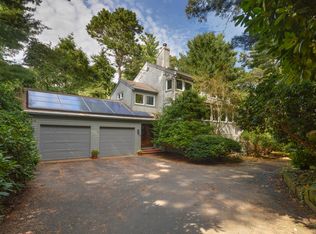 18 Punkhorn Point Rd, Mashpee, MA 02649