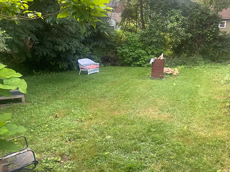 1233 Blakeslee St #1 — Photo 5