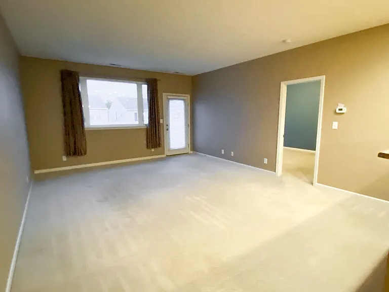 2388 Fleming Dr — Photo 7