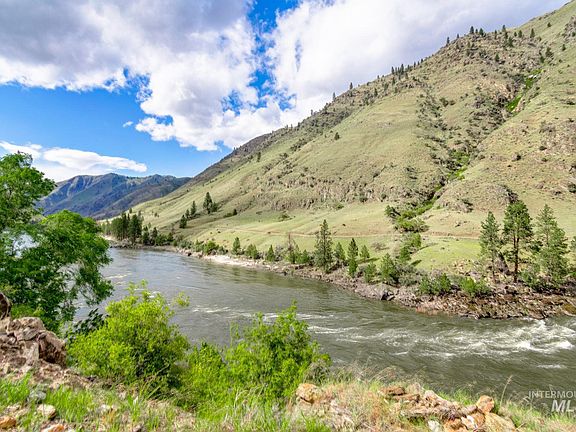 5th image of 1175 Big Salmon Rd