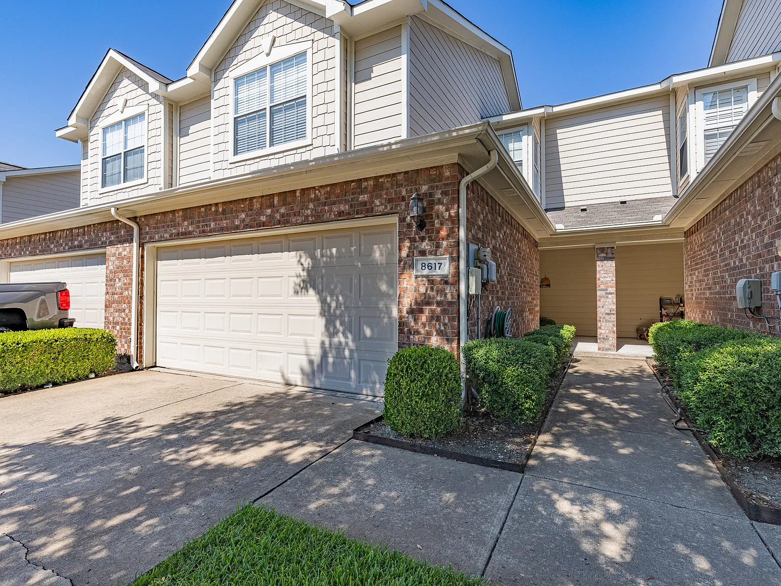 2 bed, 1.5 bath, 1346 sqft, $2,195 — Photo 1