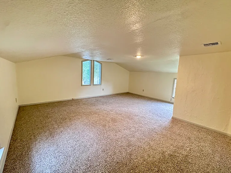 3812 NE 142nd Cir — Photo 21