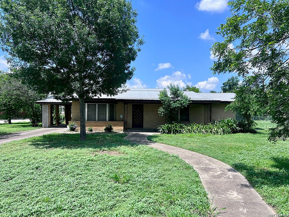 1st image of 364 School Dr
