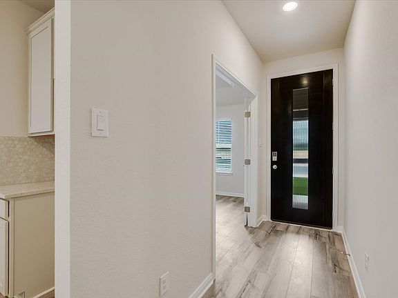Walk in and make yourself at home at 3061 Charyn Way.