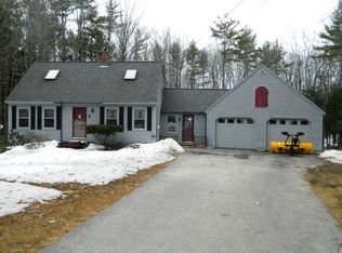 8 Hemlock Dr, Sanford, ME 04073
