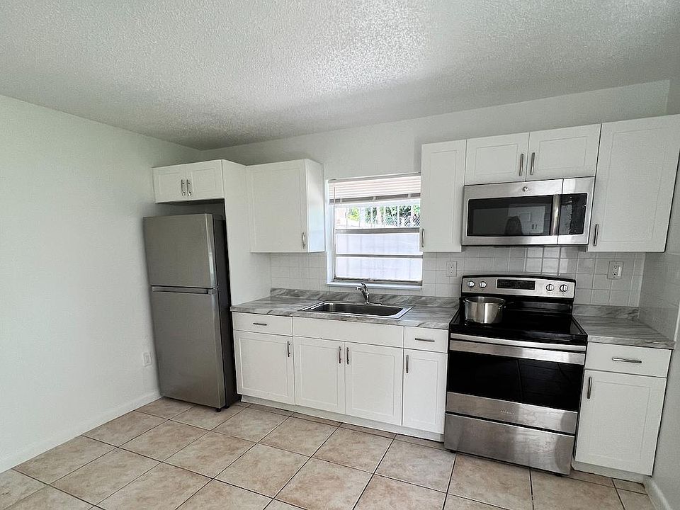 1st image of 485 NW 25th Ct #2