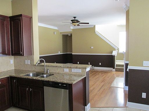 3rd image of 10415 Alvarado Way