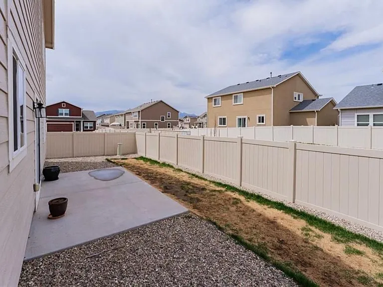 7767 Benecia Dr — Photo 44