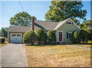 76 Elm St, Methuen, MA 01844