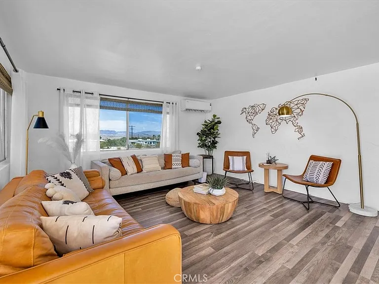 5749 Halsey Ave — Photo 7