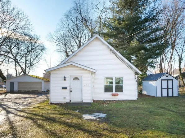652 Thayer St, Akron, OH 44310