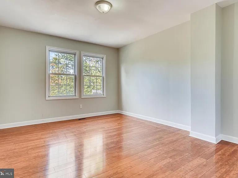3610 Greenmount Ave — Photo 16