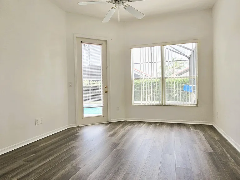 1058 Tuscan Hills Blvd — Photo 2