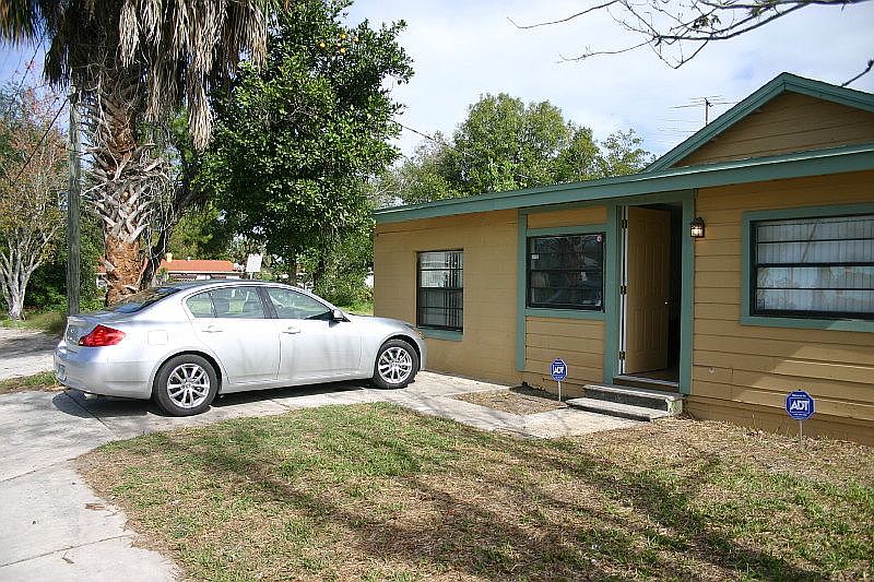 1st image of 2461 Dolarway St