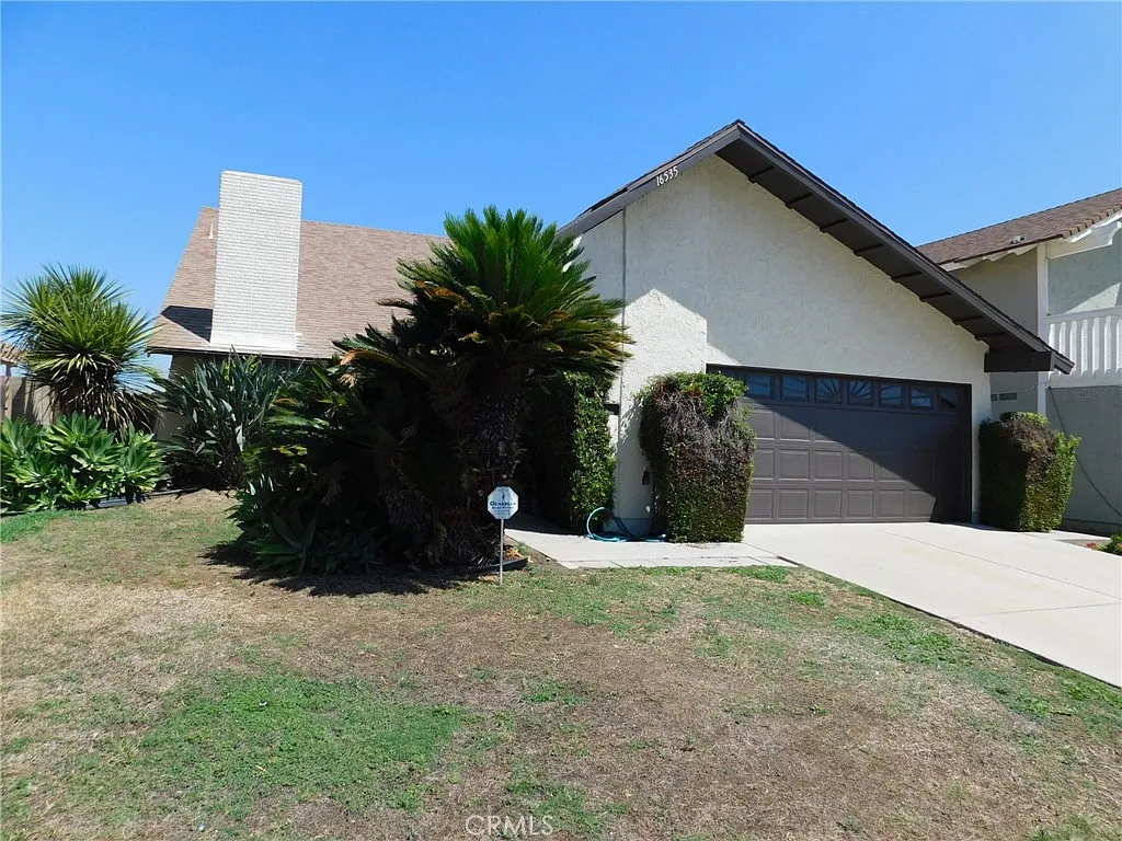 5 bed, 2289 sqft, $4,500 — Photo 1