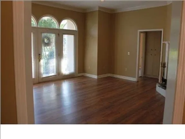 123 Sunnycrest Dr, Ridgeland, MS 39157