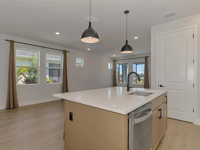 2821 Marrakesh Ln — Photo 15