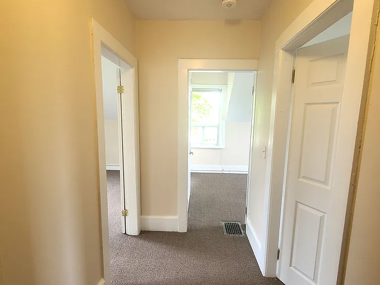 798 King Rd — Photo 19