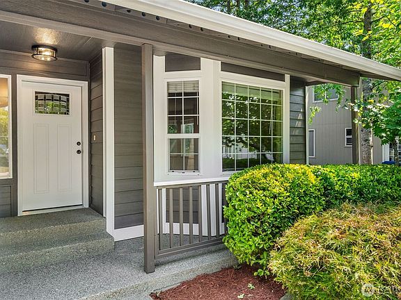 2nd image of 2619 Boulevard Park Court SE