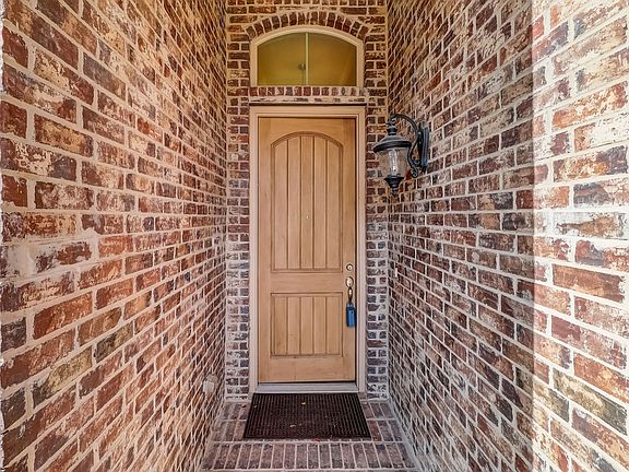 5th image of 205 Mineral Point Dr #A