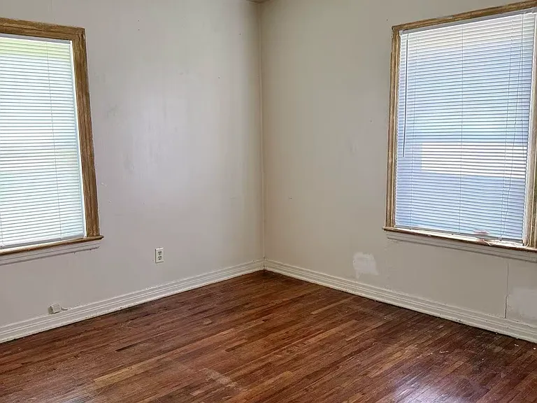 114 W Scott Ave — Photo 4