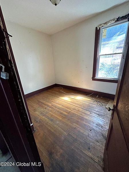 5th image of 359 3rd Street