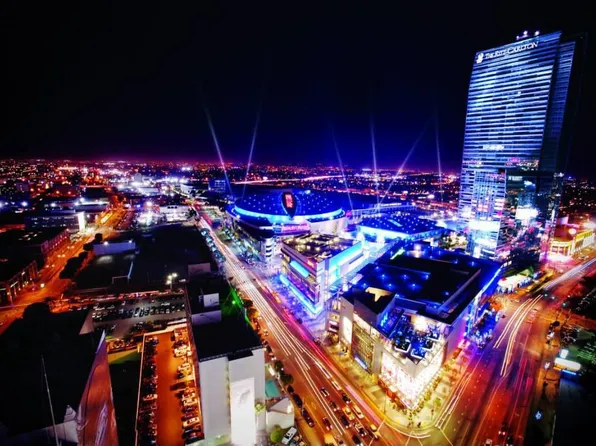 900 W Olympic Blvd Floor 27, Los Angeles, CA 90015