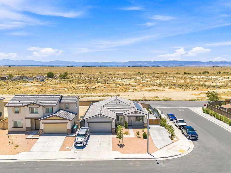 1st image of 3128 Desert Cloud Ave
