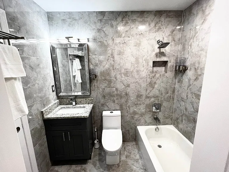 5569 Pine Gate Dr #2 — Photo 26