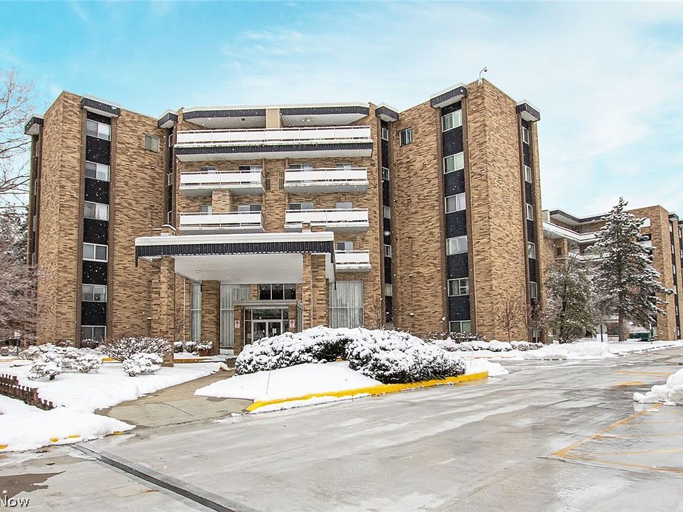 2112 Acacia Park Dr Cleveland, OH, 44124 Apartments for Rent Zillow