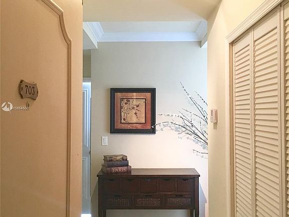 3rd image of 1430 Brickell Bay Dr APT 703