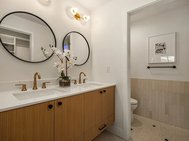 3606 Francis Ave N — Photo 11