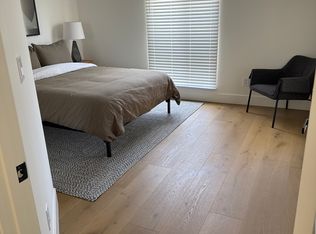 10406 N Sandlewood Ln, Northridge, CA 91326