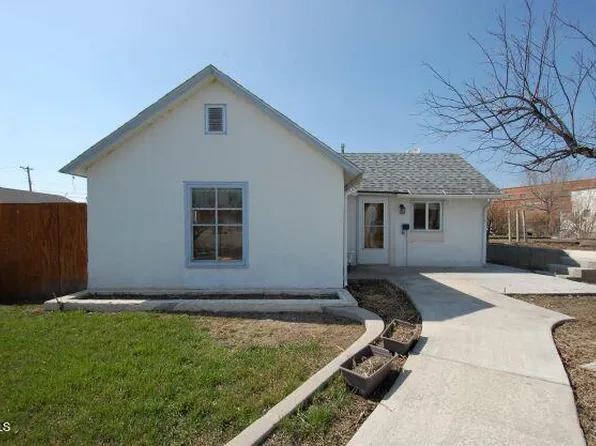 210 3rd Ave NW, Sidney, MT 59270