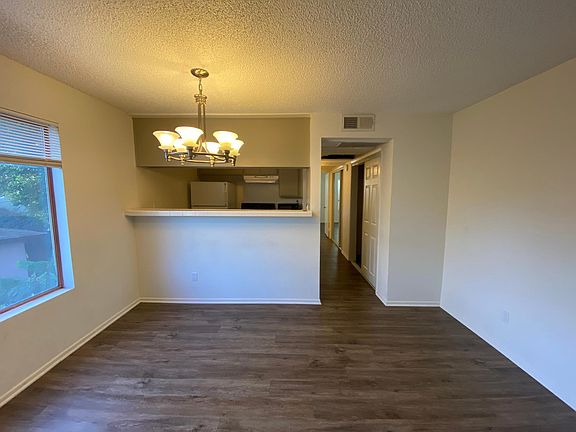 4th image of 3600 Bagley Ave