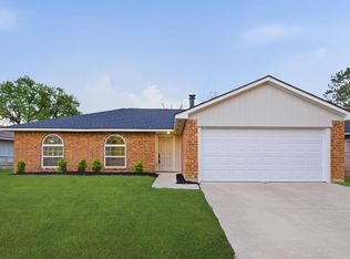 7310 Sonnet Glen Ln, Houston, TX 77095