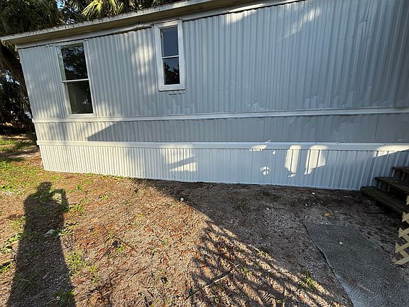 2nd image of 1759 Elizabeth St