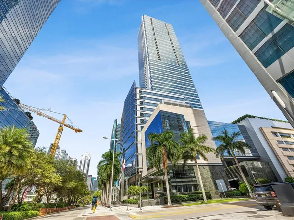 1435 Brickell Ave #3203, Miami, FL 33131