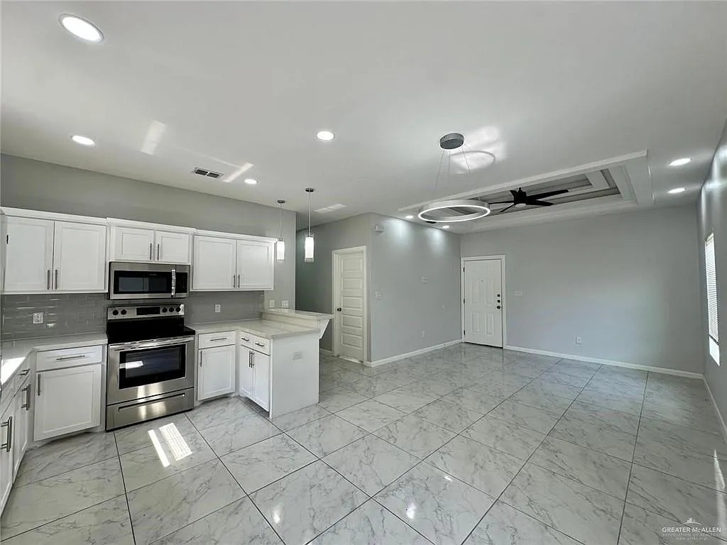 2 bed, 2.0 bath, 4320 sqft, $1,150 — Photo 4