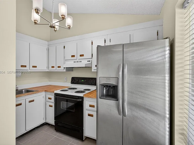 1954 Windsor Dr #1954 — Photo 14